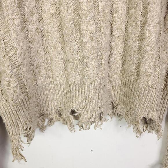 Evereve Sweater Womens M Chewed Cut Hem Oatmeal Neutral Ribbed Knit Crewneck - Picture 3 of 9